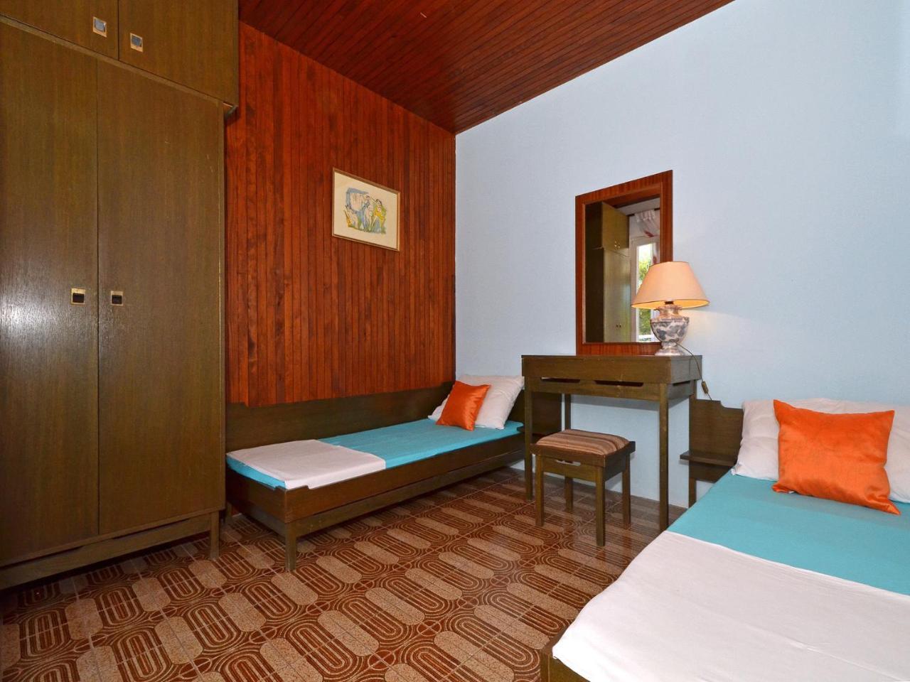 Apartments Josipa Трогир Экстерьер фото