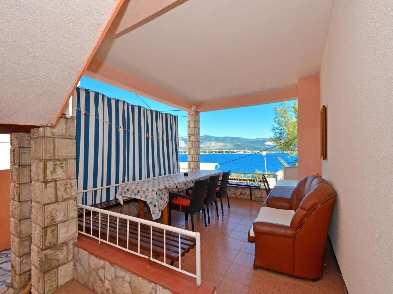 Apartments Josipa Трогир Экстерьер фото